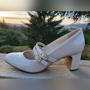 Elegant Cream Block Heel Women's Shoes
